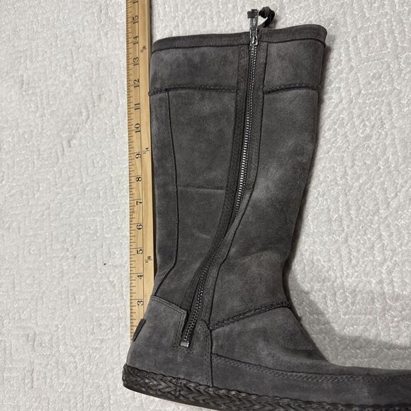 UGG Emerie Knee High Flat Boots Charcoal Gray Suede Tassel Charm  Sz 7 - Picture 10 of 10